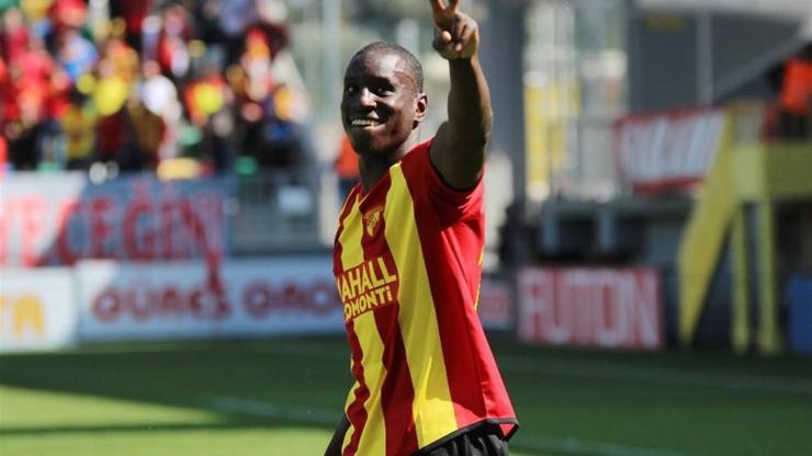 Demba Ba attı Göztepe kazandı