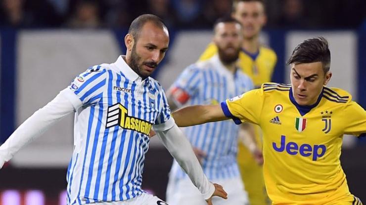Juventus puan kaybetti gözler Napolide