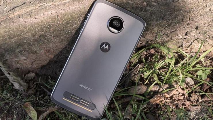 Moto Z3 Play FCC’de ortaya çıktı