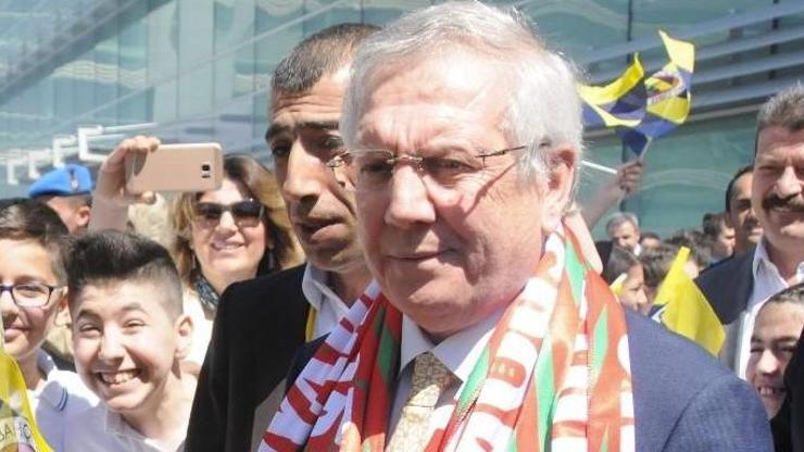 Aziz Yıldırım Cumali Atillayı ziyaret etti