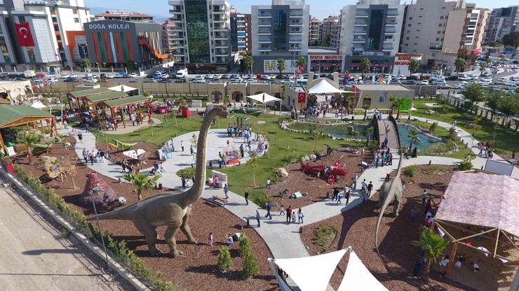 Karşıyaka Çocuk Müzesi dünyaya açıldı