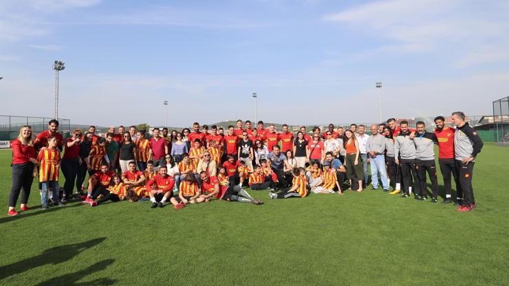 Göztepe ilk peşinde