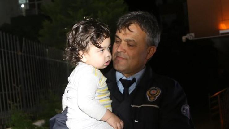 2 yaşındaki çocuk yolda yürürken bulundu