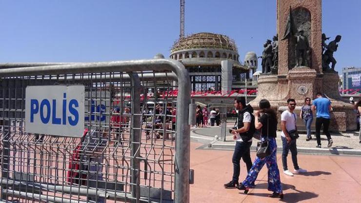Taksim Meydanına polis bariyerleri getirildi