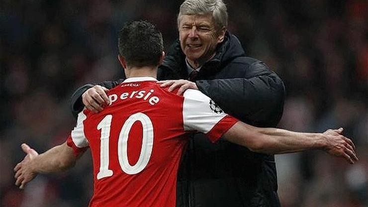 Van Persie: Arsene Wenger benim futboldaki babam