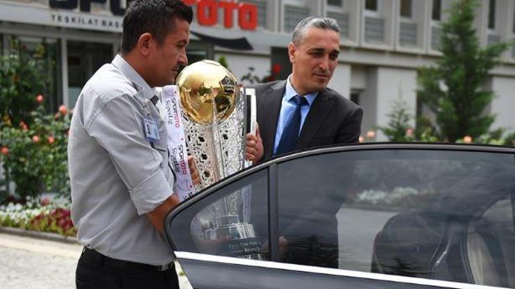 Şampiyonluk kupası İstanbula doğru yola çıktı