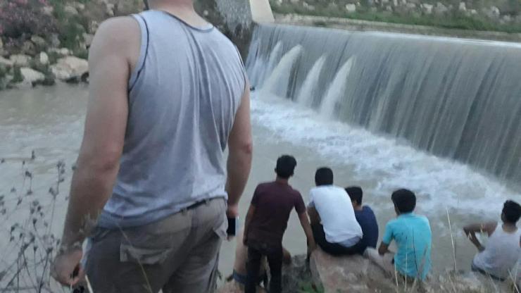 Dereye giren 12 yaşındaki çocuk boğuldu