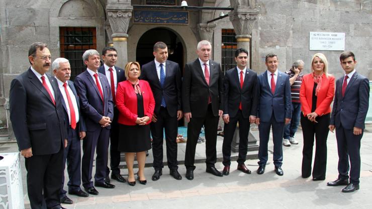 MHPnin 18 yaşındaki milletvekili adayı: Gelecek bizim
