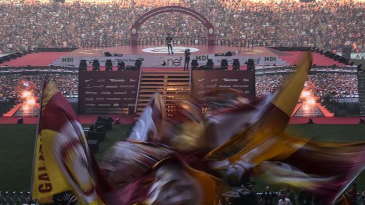 Galatasarayın stadı zemin bakımına alınıyor