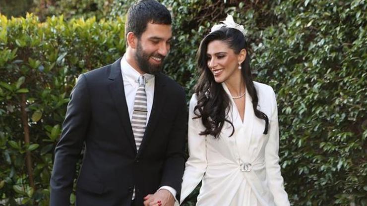 Arda Turan evine servet harcıyor