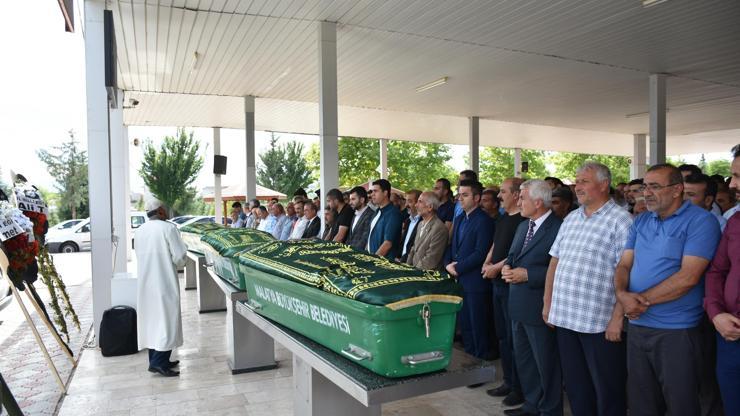 Otomobil, uçuruma yuvarlandı; Özlem öğretmen ile babası öldü (2)