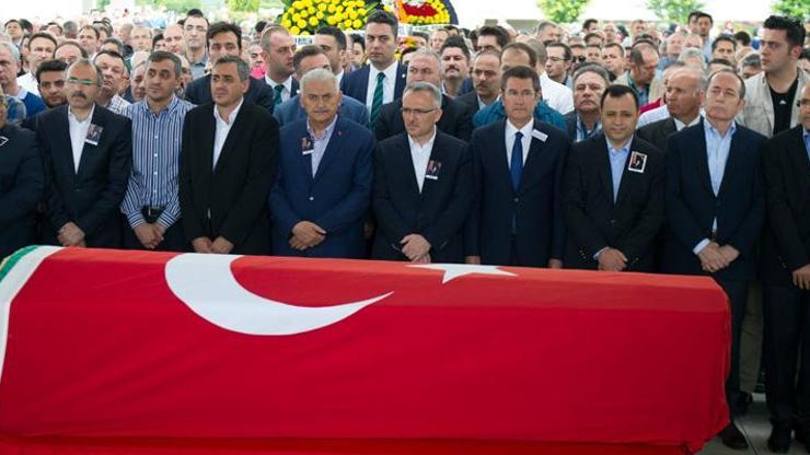 Adnan Ertürk’ün cenaze törenine Başbakan da katıldı