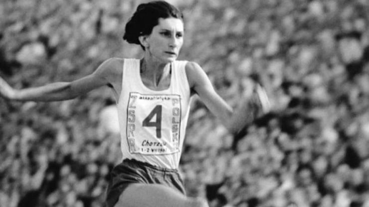 Efsane atlet Irena Szewinska hayatını kaybetti