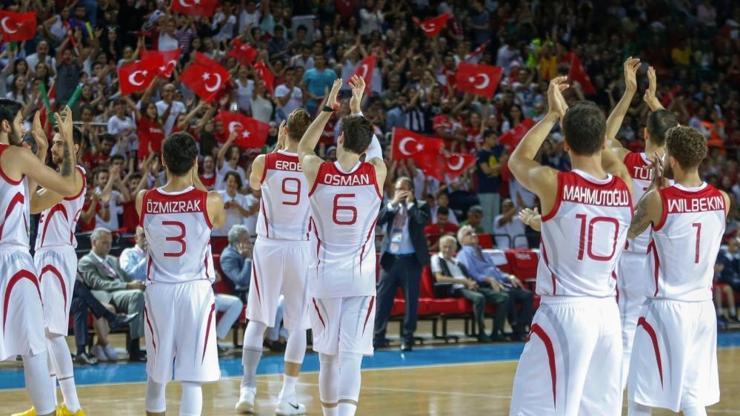 Milli Takım İsveçi de sahadan sildi