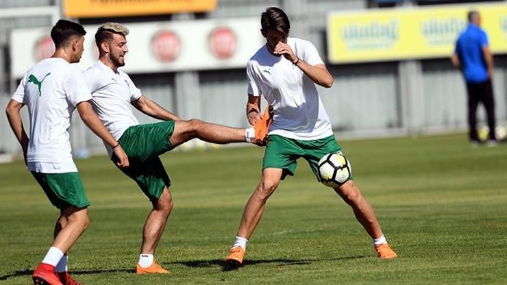 Bursaspor kamp için Afyonkarahisara gitti