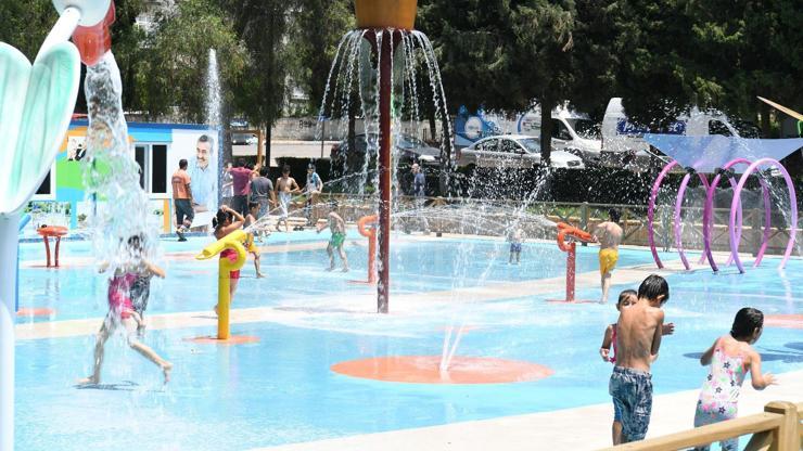 Tüm su oyun parkları hizmete açıldı