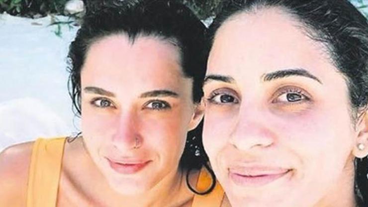 Hande Doğandemir ve Beyza Şekerciden sıfır makyaj pozu