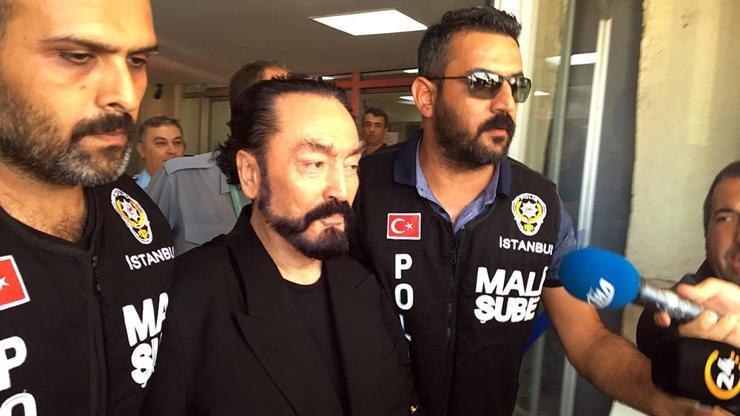 Adnan Oktar sağlık kontrolünden geçirildi