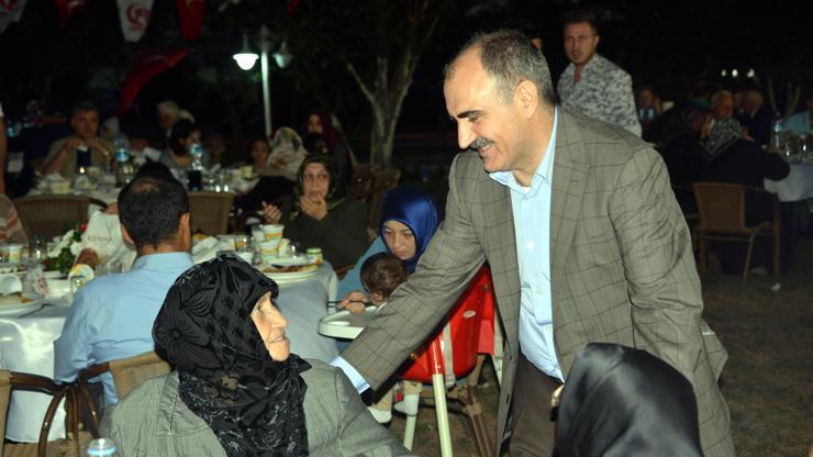 Şehit yakınları ve gaziler onuruna yemek