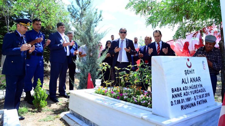 Kahramankazan’da şehitler mezarları başında anıldı