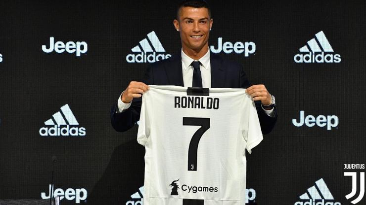 Dakikada iki kişi Cristiano Ronaldo forması alıyor