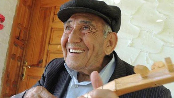 Yaşayan İnsan Hazinesi unvanını taşıyan saz ustası Hayri Dev öldü
