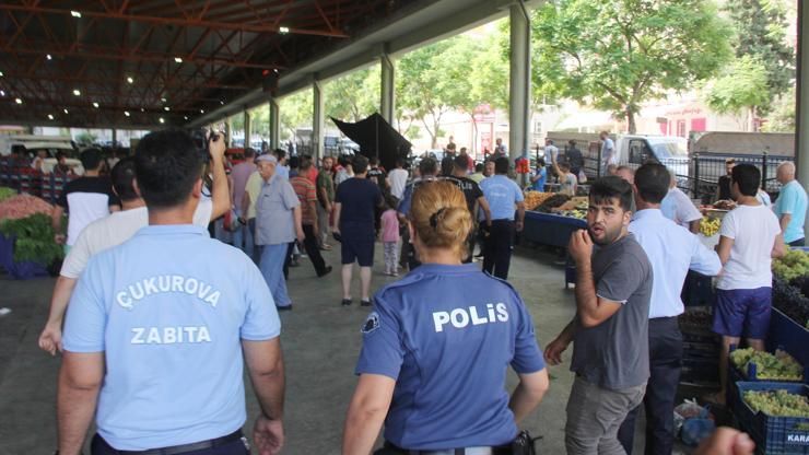 Pazarda tezgah yeri kavgasında silahlar çekildi