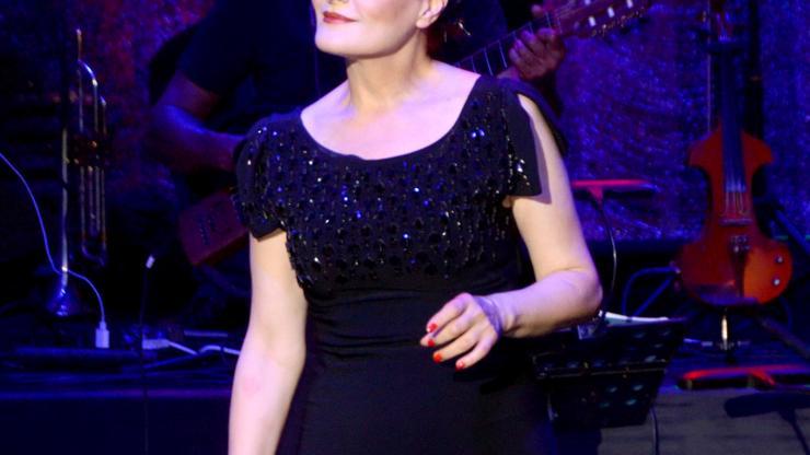 Candan Erçetin, Bodrumda konser verdi