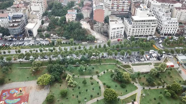 Çökme sonrası binanın enkazı havadan fotoğraflandı
