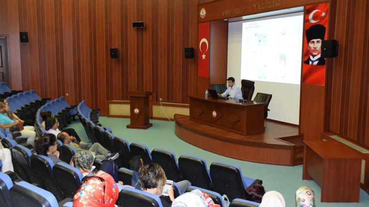 Sağlık çalışanlarına bulaşıcı hastalıklar eğitimi