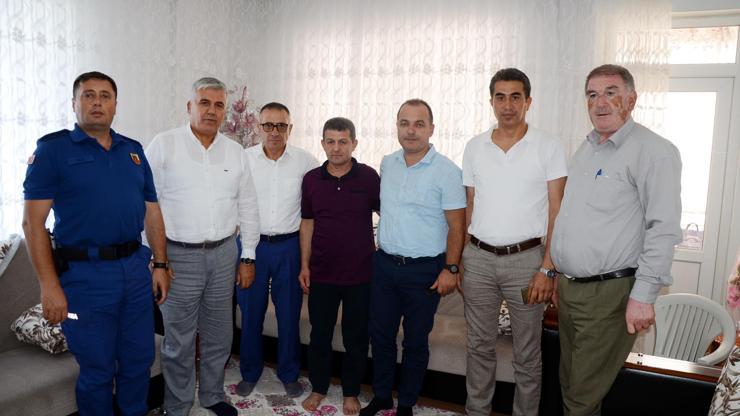 Kaymakamdan yaralı askerin ailesine ziyaret