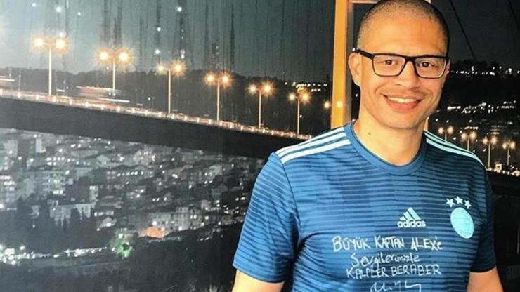 Ali Koç Alexe forma hediye etti