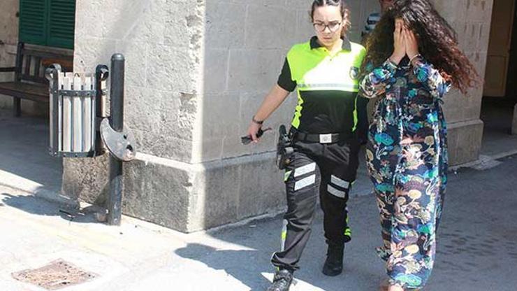 Kendisine tokat atan sevgilisini bıçakladı