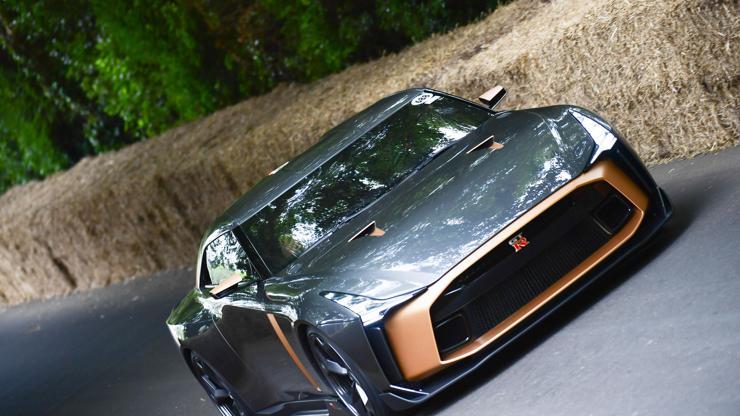 Nissan’dan 50. yıla özel GT-R