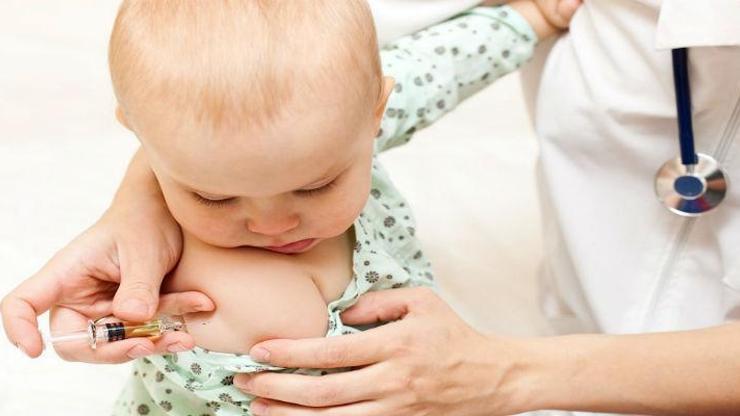 Sağlık Bakanlığı çocuğuna aşı yaptırmayan 23 bin aile için harekete geçti