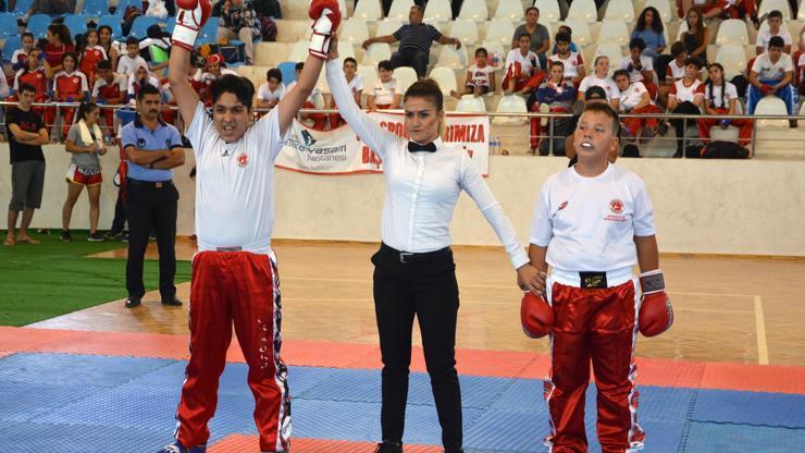 Korkuteli Kick- Boks Turnuvası başladı
