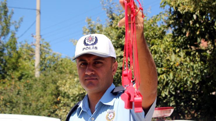 Boluda Hatalı sürücüye kırmızı düdük uygulaması