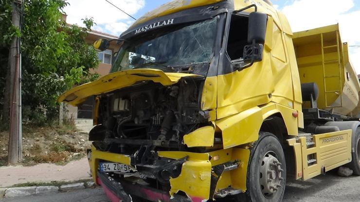 Silivride hafriyat kamyonu eve girdi