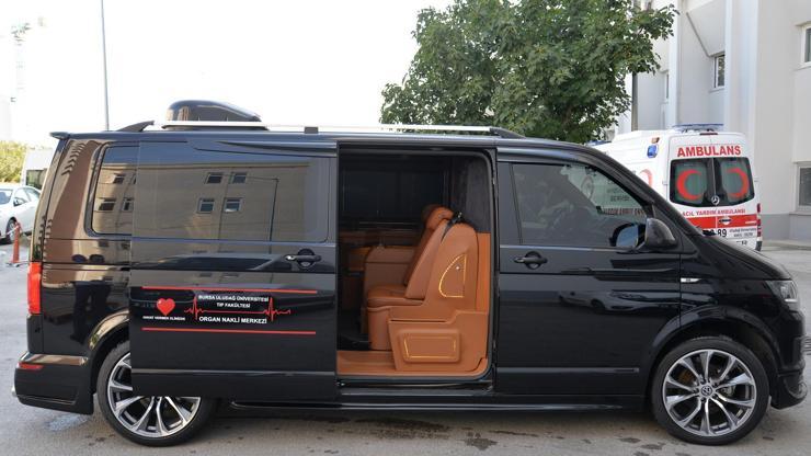 Hayırsever hastadan hastaneye VIP minibüs bağışı
