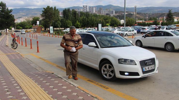 Tokatta acemi kasaplar kendilerini yaraladı