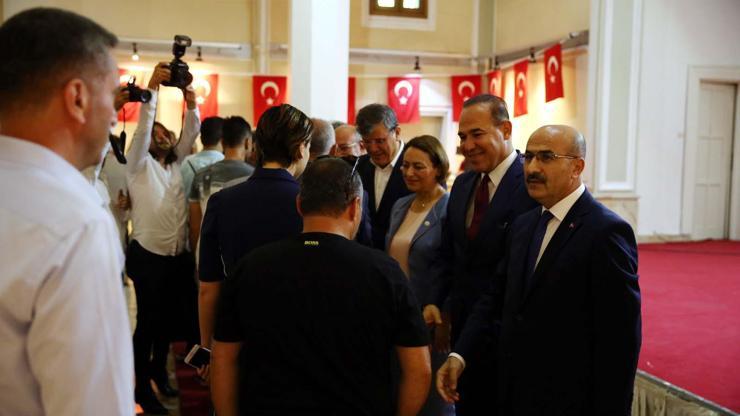 Protokol bayramlaştı