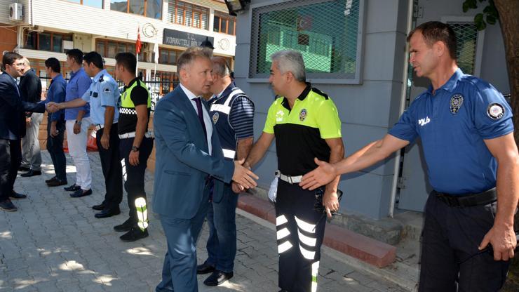 Korkuteli protokolü bayramlaştı