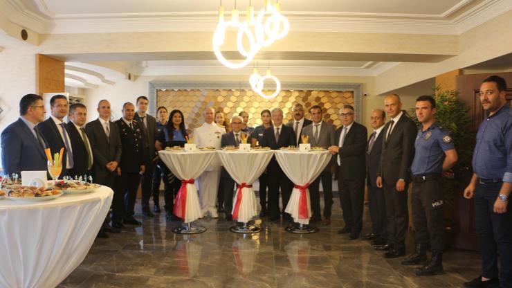 Jandarma ve polis bayramlaştı
