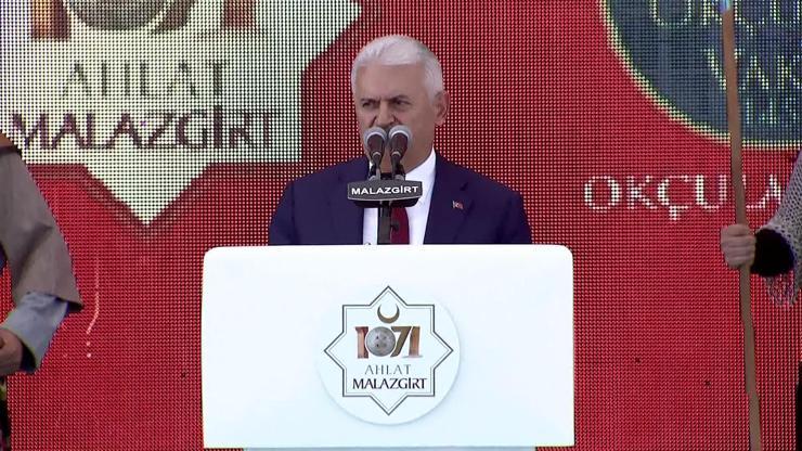 Binali Yıldırım: Türkiyeyi tehdit edenler cevabı misliyle alırlar