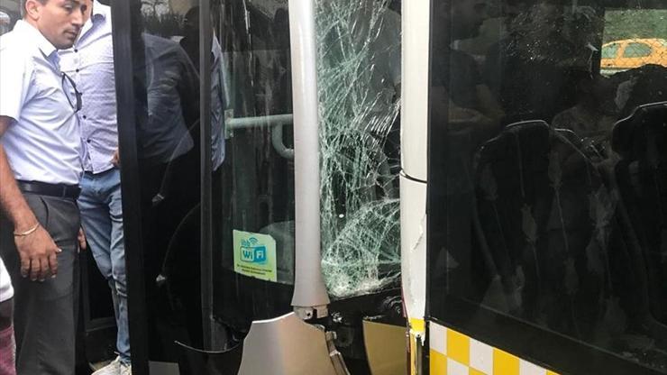 İstanbulda metrobüs kazası