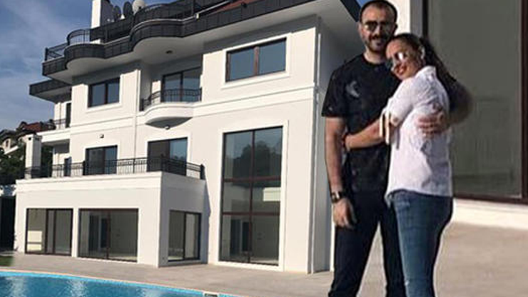 Demet Akalının evinde haciz işlemi