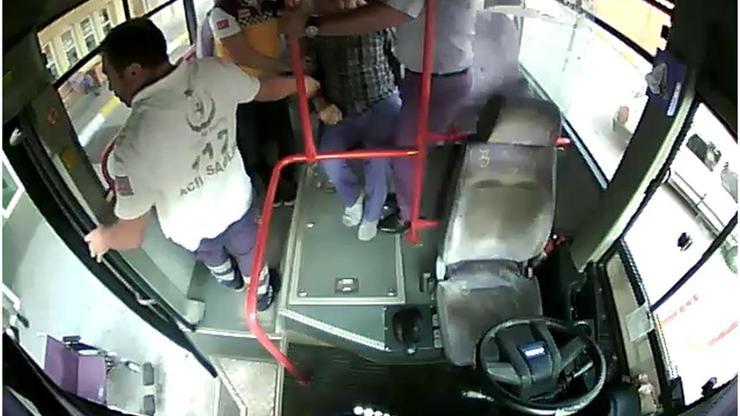 Otobüs şoförü, sara nöbeti geçiren yolcuyu hastaneye yetiştirdi