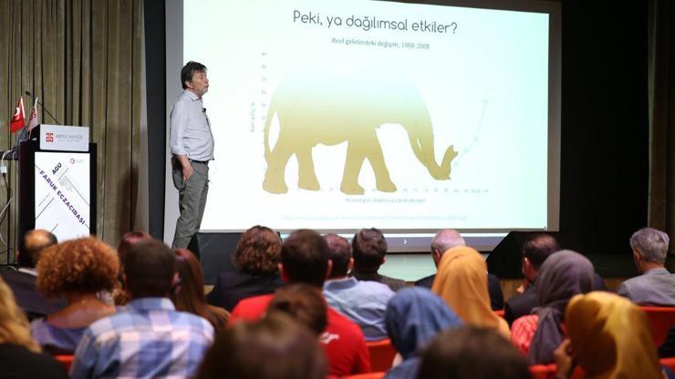 Faruk Eczacıbaşı: Biz hepimiz dijital göçmeniz