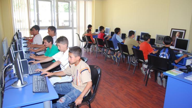 Bilgi Evleri 17 bin genci yetiştirdi
