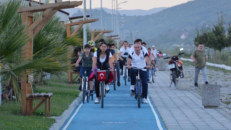 Pedallar otomobilsiz Çaycuma için döndü